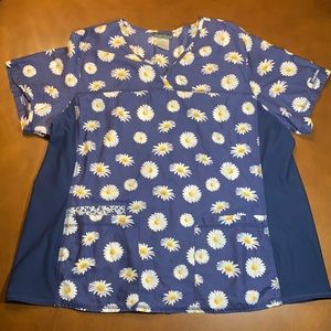 Cherokee Navy Blue and Daisy Scrub Top. Size 3XL